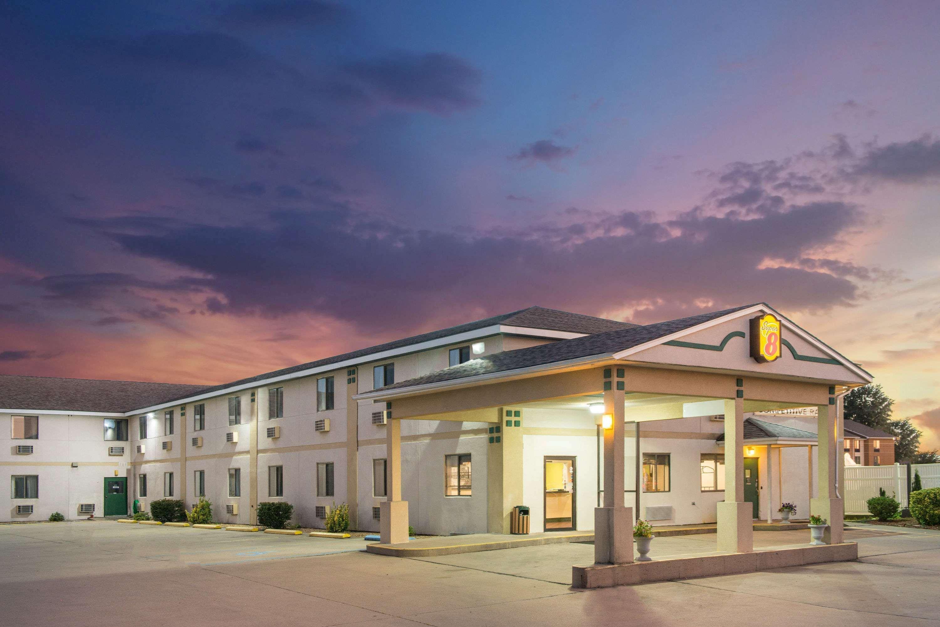 Super 8 By Wyndham Sikeston/Miner Area Hotel Eksteriør billede